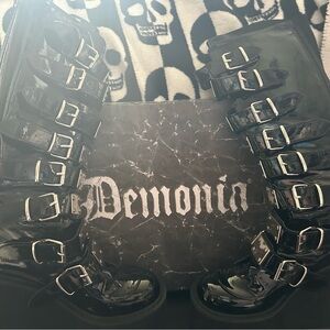 Demonia Swing-815 worn once indoors women’s size 8 (US) 38 (EU) 5 (UK)